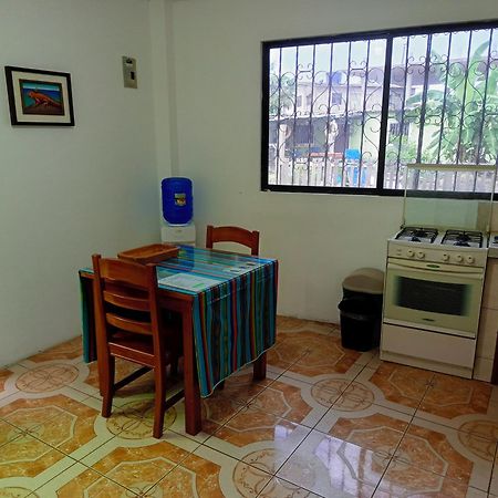 Teresita'S House Suites Con Cocina Privada Puerto Baquerizo Moreno Eksteriør billede